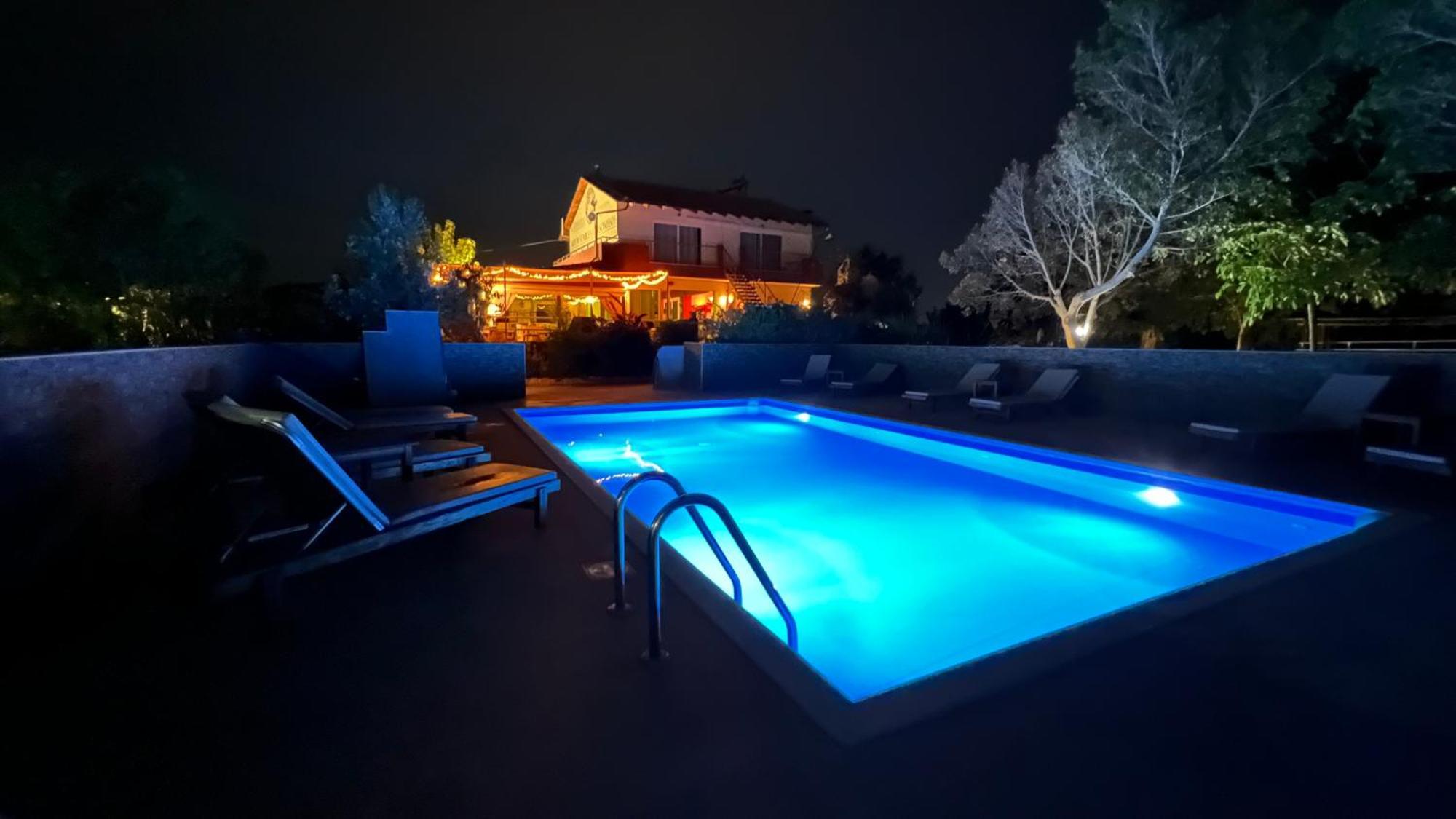 Arion Stables & Apartments 헐소니소스 외부 사진