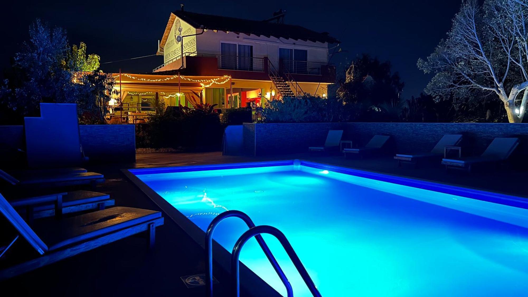 Arion Stables & Apartments 헐소니소스 외부 사진