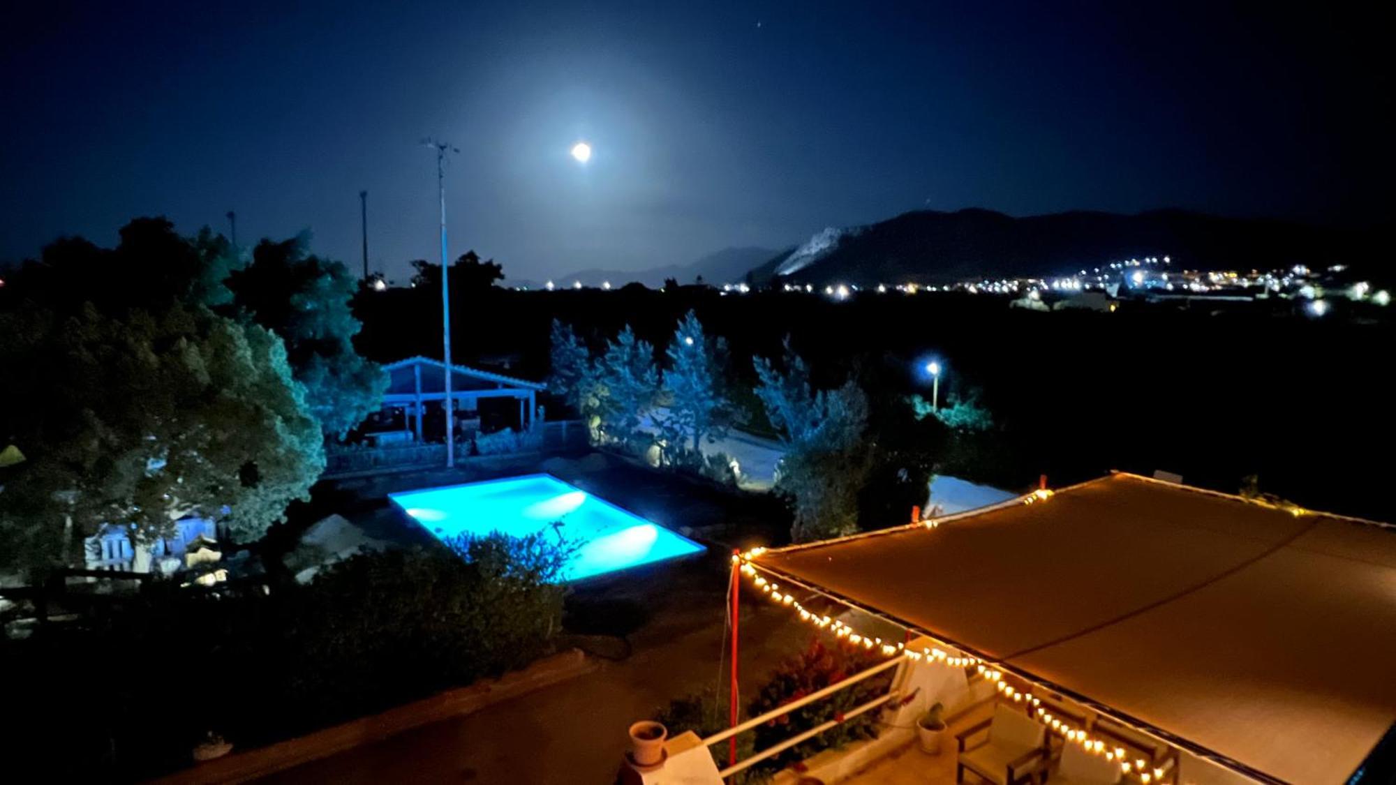 Arion Stables & Apartments 헐소니소스 외부 사진